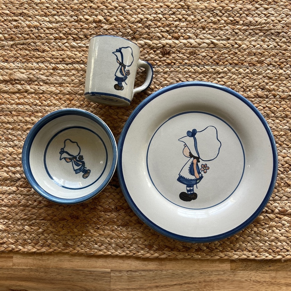 Louisville Stoneware Set